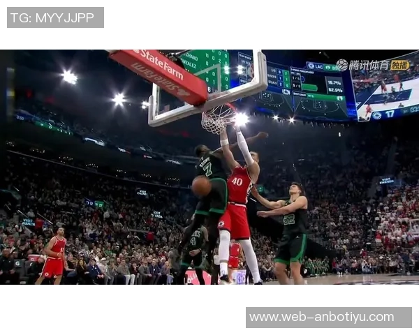 祖巴茨谈与哈登默契配合称只需正确跑位即可获得传球机会