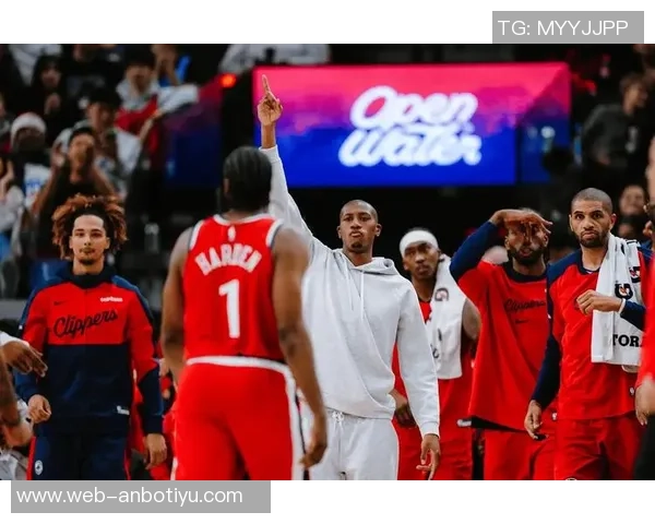 东部球队强势崛起西部三强齐遭重创引发关注