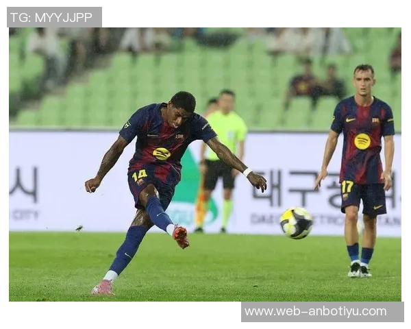 巴萨关注16岁瓦雷拉计划待定拉什福德未来再做决策