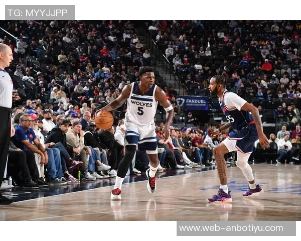 兰德尔全能表现助球队大胜19分10板12助攻正负值高达43