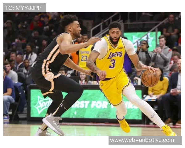 芬奇盛赞迪林厄姆表现出色快节奏打法助力队友轻松得分